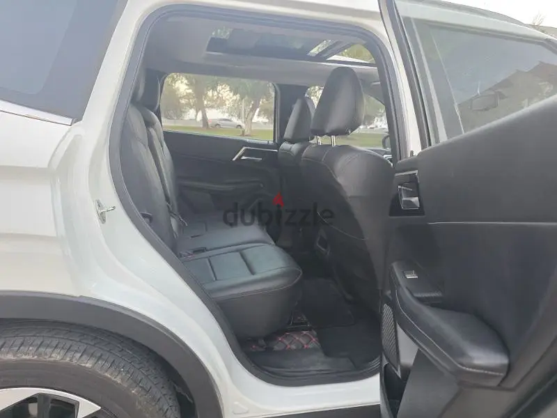 Mitsubishi Outlander 2024655751105776661211