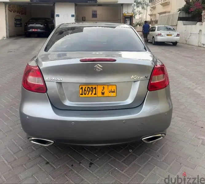 Suzuki Kizashi 201165428971963522121