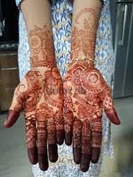 Mehndi Artist Available 4