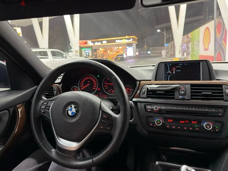 BMW 3-Series 201265452120555138127