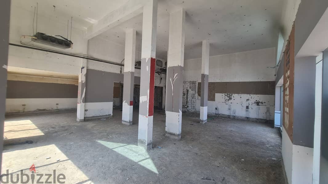 Shop for Rent – Prime Commercial Location in Qurum (Beachside) 4