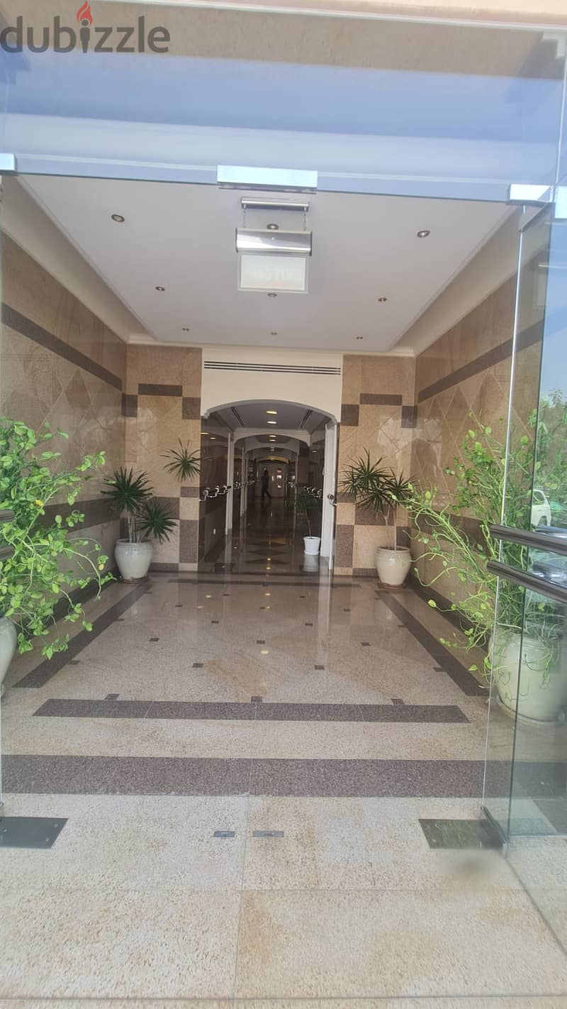 Office for Rent – Qurum Beachside 5