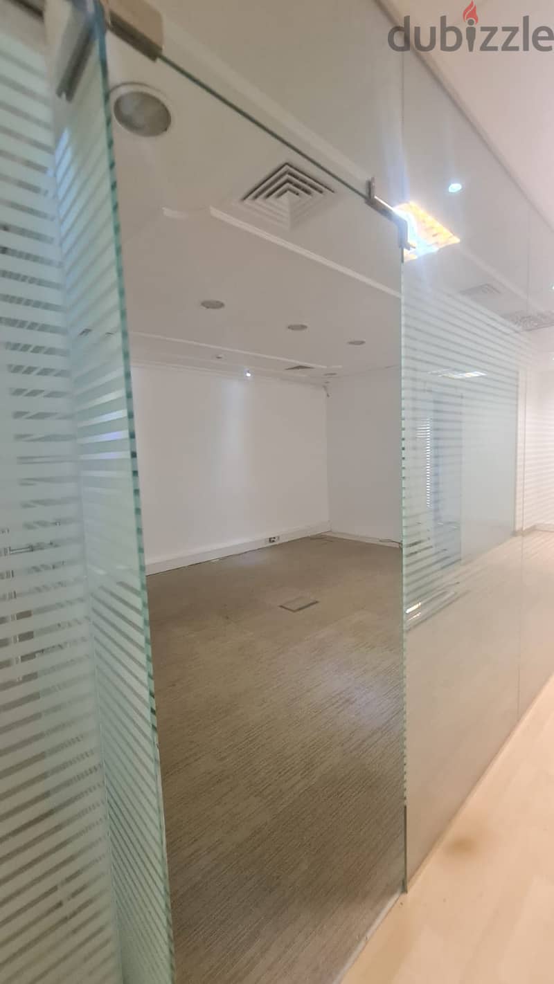 Office for Rent – Qurum Beachside 7