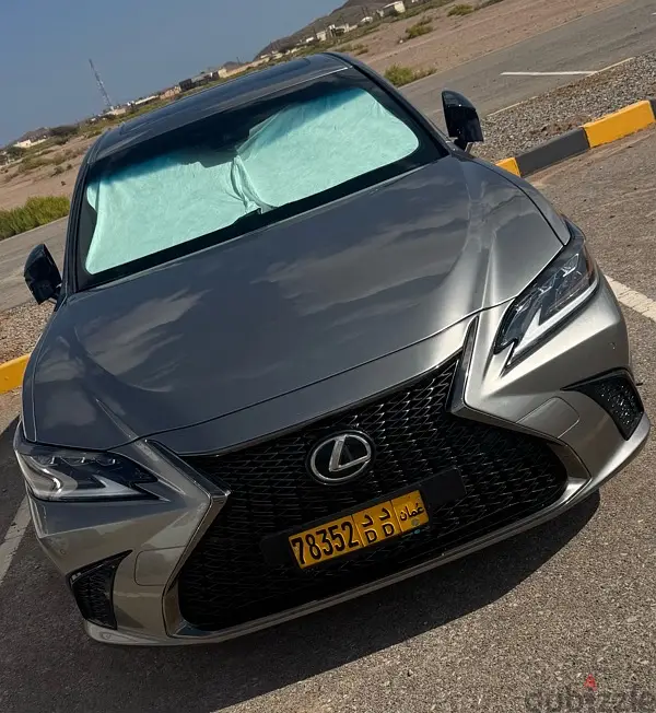 لكزس فئة -إي اس 202065453182115714128