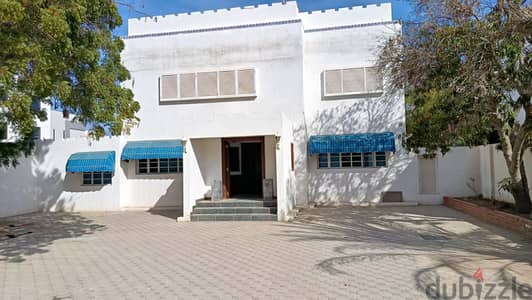 viila (Massive Stand-Alone Residential Villa for Rent – MQ, Muscat)
