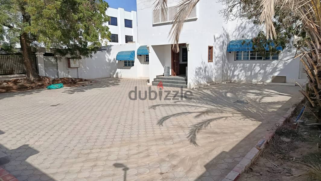 viila (Massive Stand-Alone Residential Villa for Rent – MQ, Muscat) 1