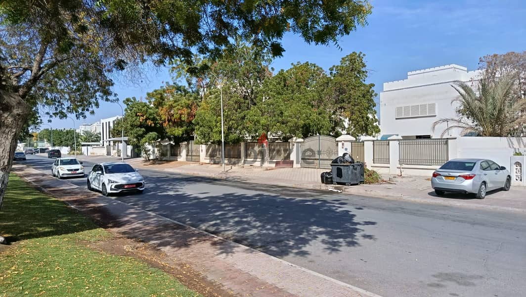 viila (Massive Stand-Alone Residential Villa for Rent – MQ, Muscat) 16