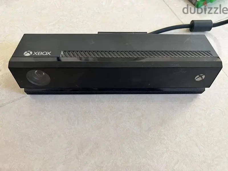 Xbox One Console + Controller + Kinect65592813037187124
