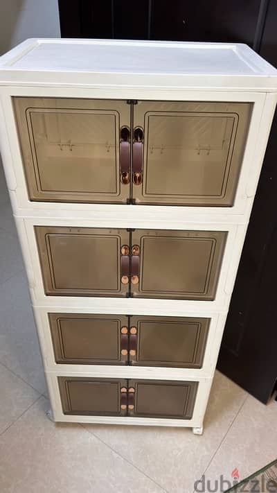 Storage cabinet / Modular storage drawer unit.