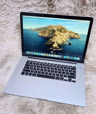 MacBook Pro core i7 Pro 16gb Ram 256gb ssd nvida Graphics