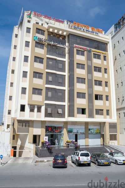 شقة  سكني/تجاري للإيجار – مقابل أفينيوز مول مسقط