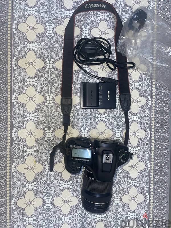 Canon eos 7d mark 2 in prestine condition 4