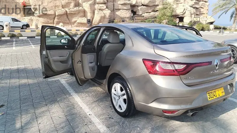 Renault Megane 201865564944478595124