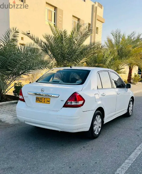نيسان تيدا ٢٠١١65596868356099123