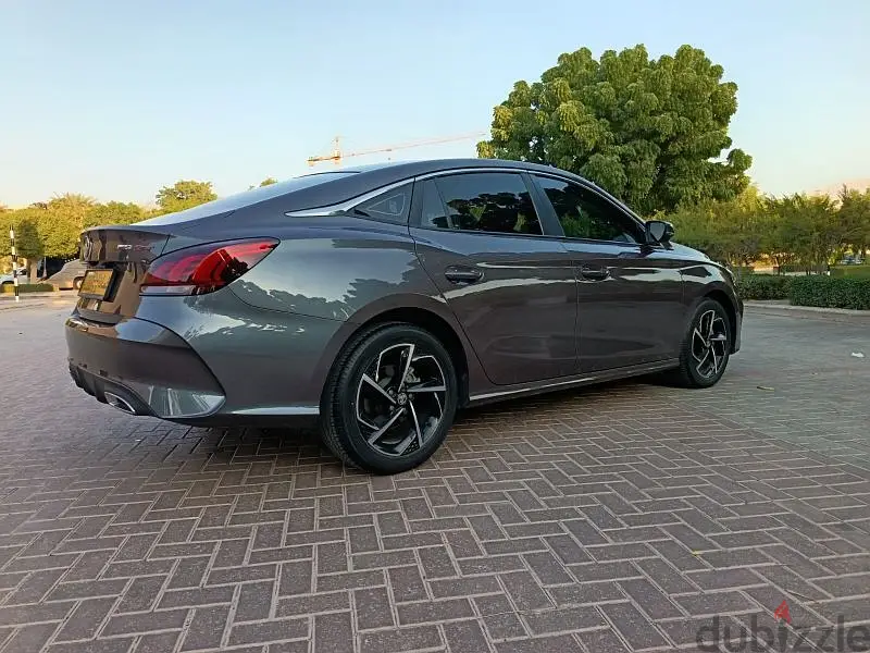MG GT 202365599490747138125