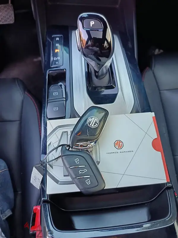 MG GT 2023655994907471381214