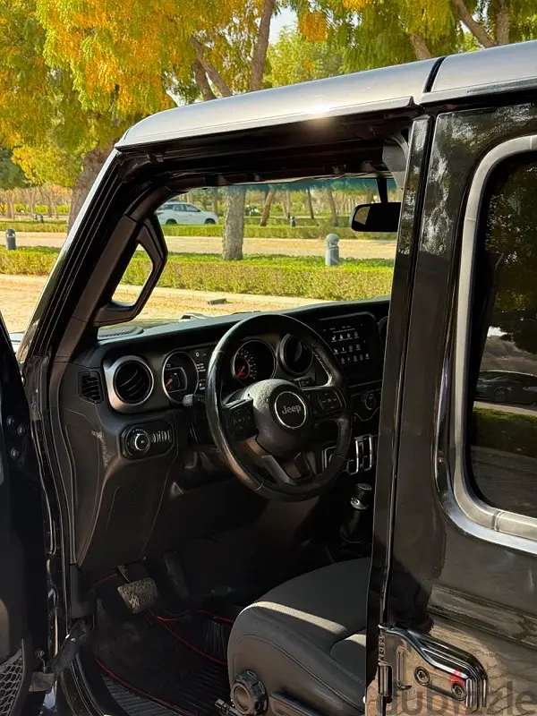 Jeep Renegade 202065596867720962122
