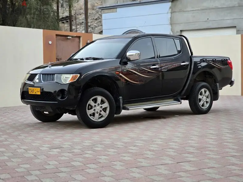 ميتسوبيشي إل 200 2008656195100117781210