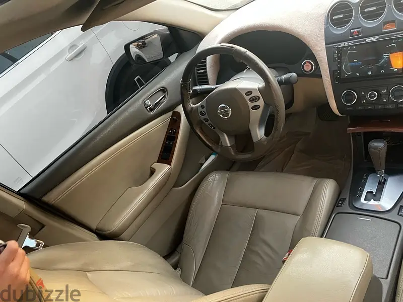 نيسان التيما 2009656235515843851210