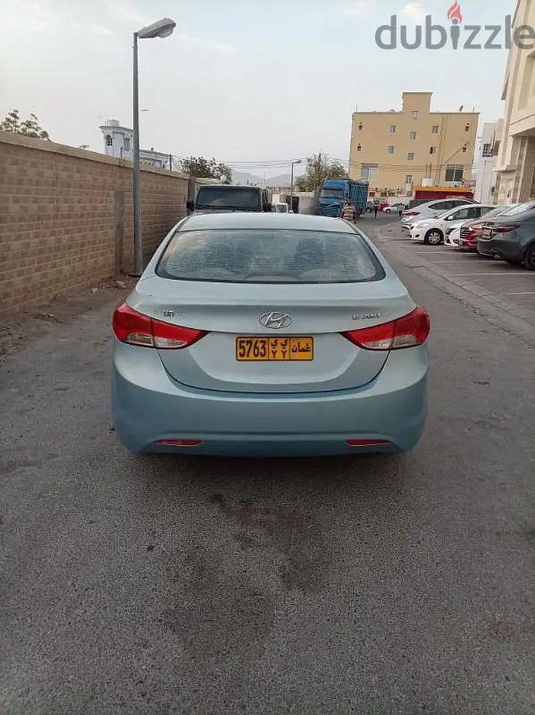 هيونداي إلنترا ٢٠١١