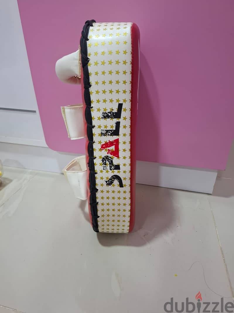 spall boxing glove and kick pad 6
