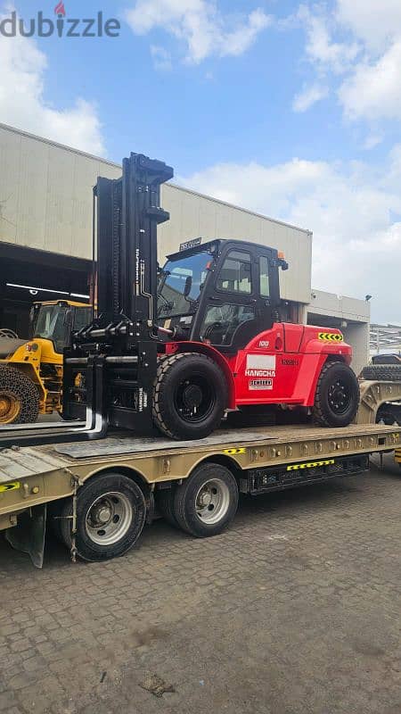 10 Ton Forklift for rent 2