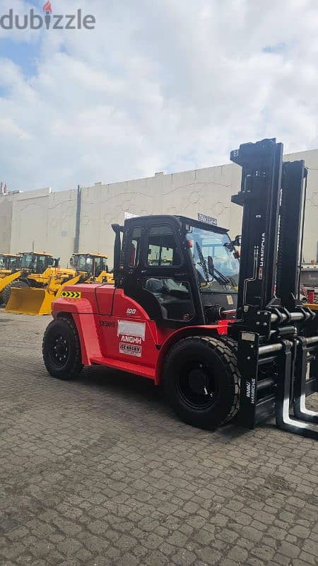 10 Ton Forklift for rent 4