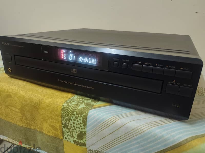 DENON -5Disc Automatic Disc Loading System with Original Remote 2