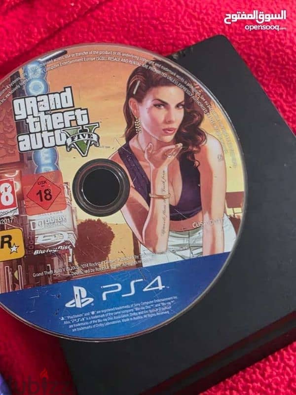 playstation 4 interested in message me WhatsApp 79784802 4