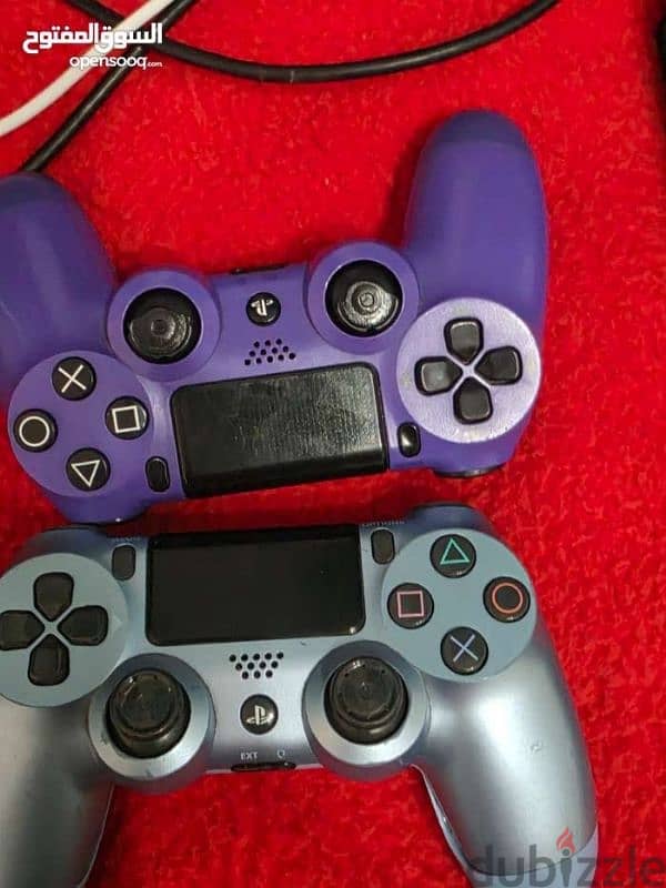 playstation 4 interested in message me WhatsApp 79784802 5