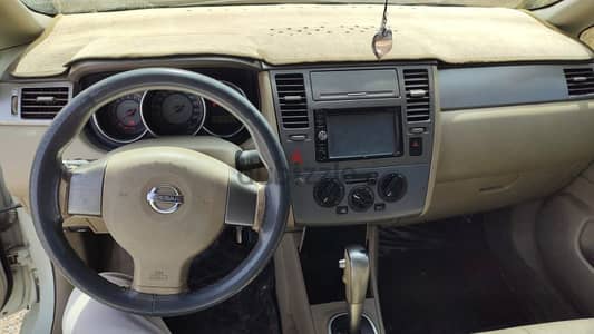 Nissan Tiida 2006