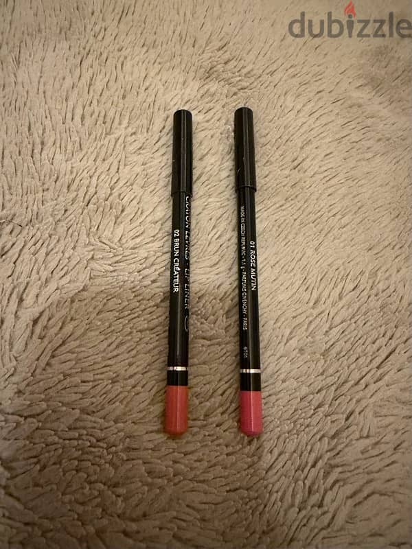 Makeup luxury brands and face brush 11