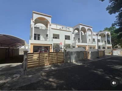 4 bhk villa for rent in madinat sultan qaboos