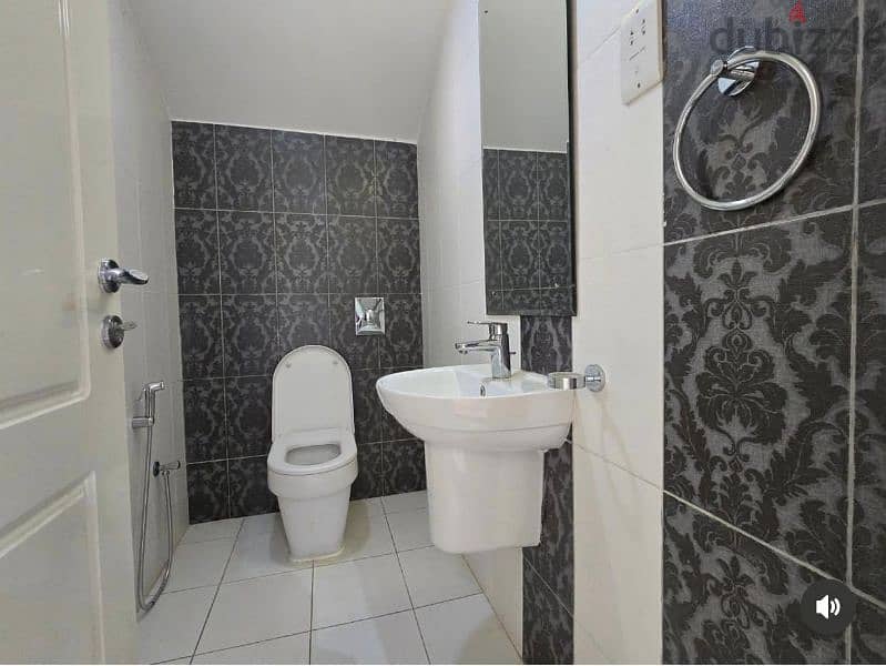 4 bhk villa for rent in madinat sultan qaboos 5