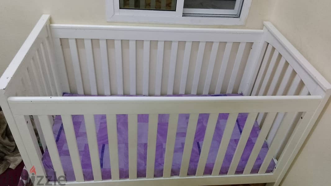 BABY BED FOR SALE  GOOD CONDITION 1