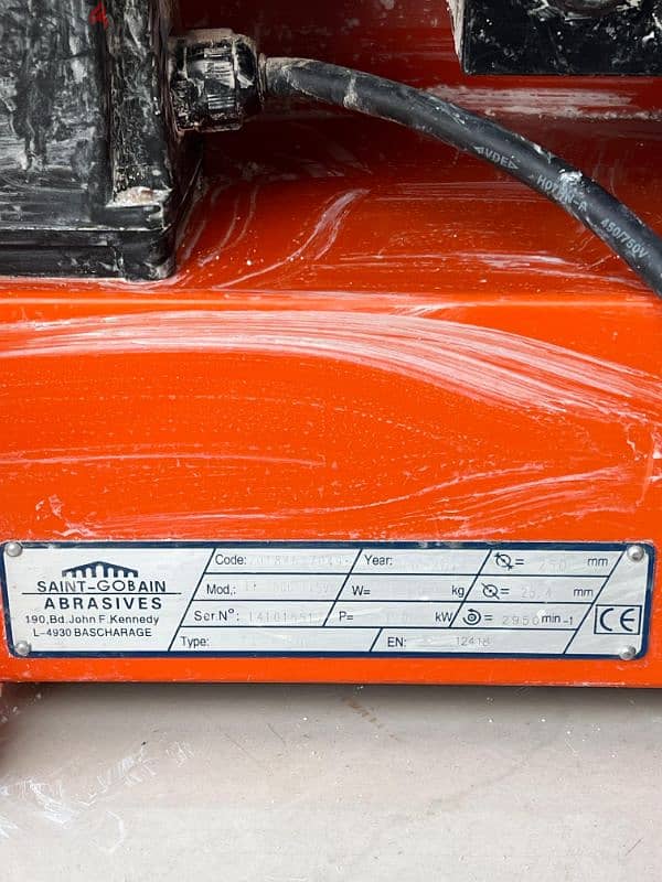 Ceramic Tile Cutting Machine 1