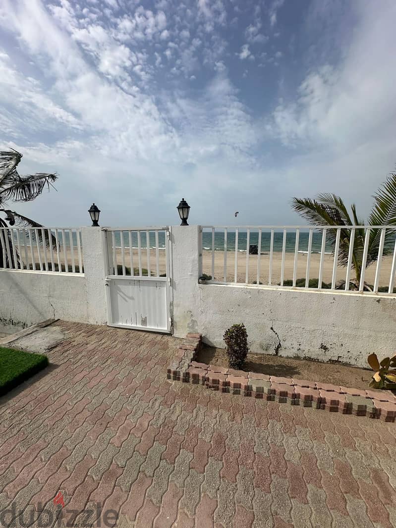Villa for rent in a compound in Al azaiba / فيلا للايجار داخل مجمع سكني في العذيبة 3