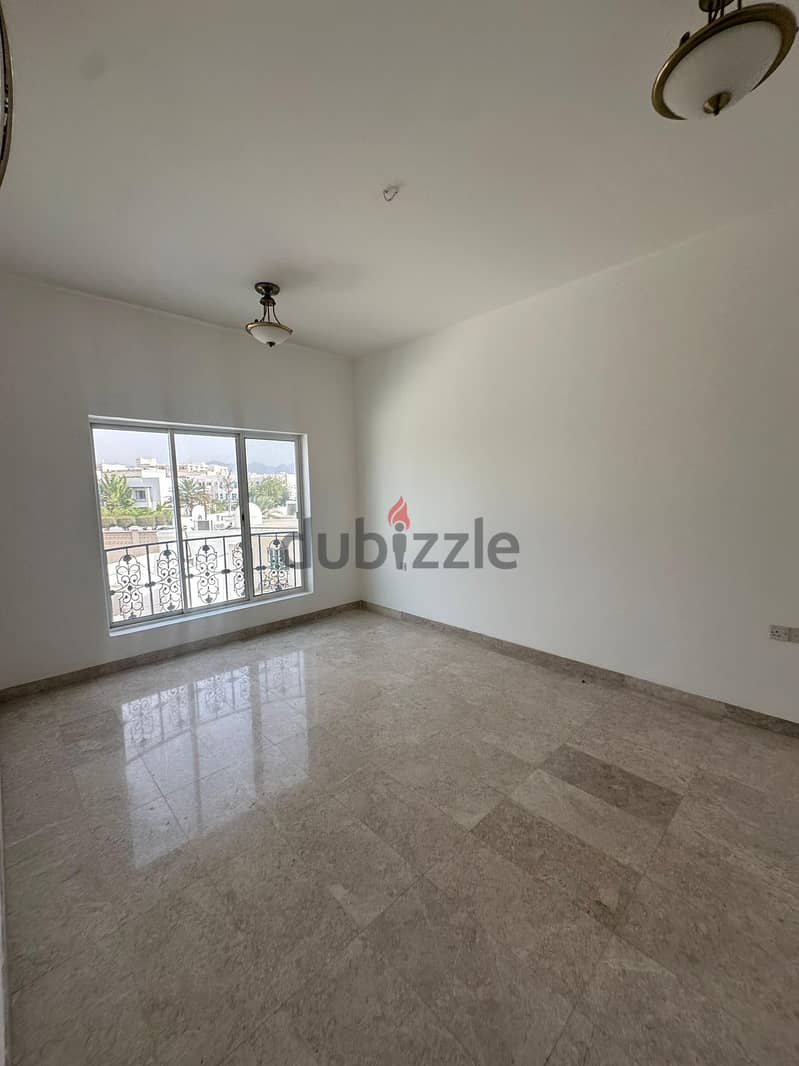 Villa for rent in a compound in Al azaiba / فيلا للايجار داخل مجمع سكني في العذيبة 11