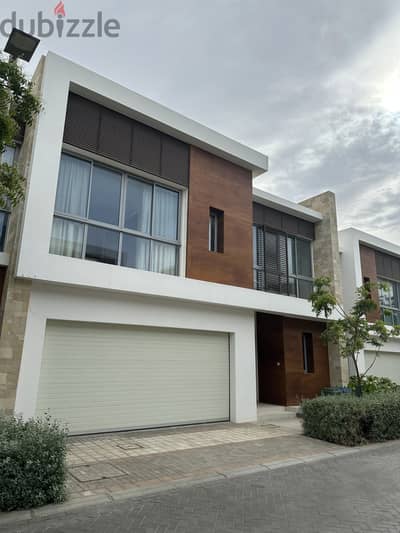 rayhaan residence,villa, villa age 7 years