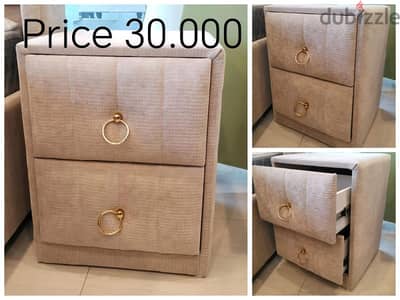طاولة جانبية  Side Table