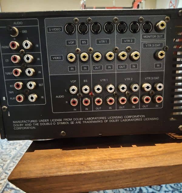 Vintage Sanyo Amp. 4