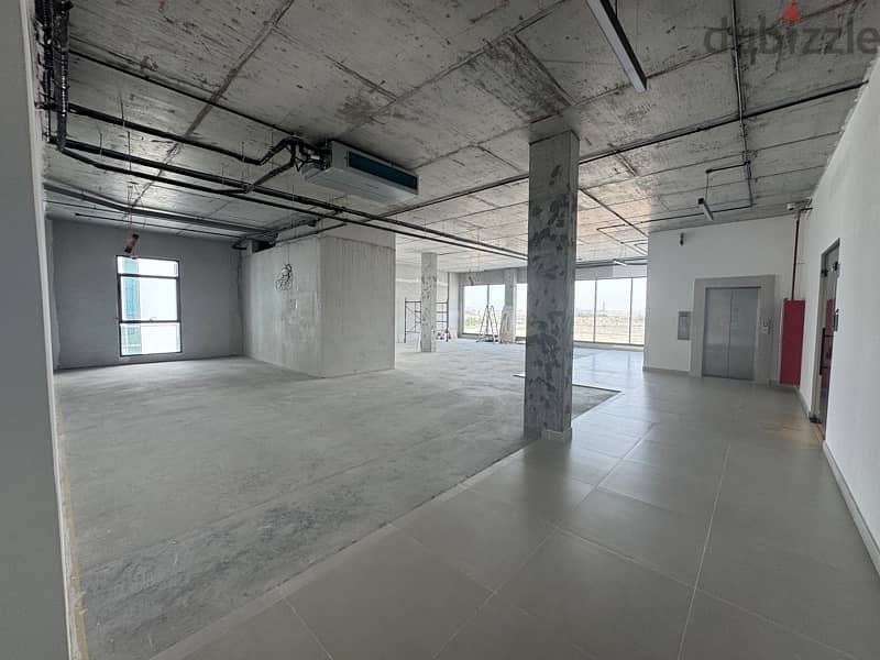 Premium Office for Rent – Al Mouj Street 4