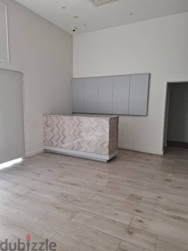 SHOP / OFFICE FOR RENT 8