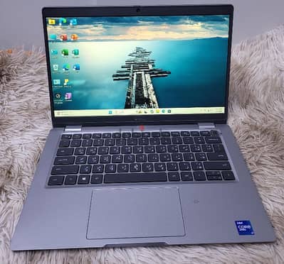 Dell 5320 i7-11th 16gb ram 256gb nvme ssd Fhd borderless Lcd Type C po