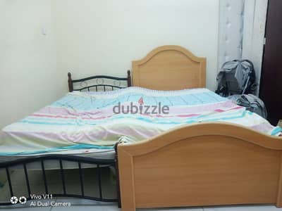 2 cots