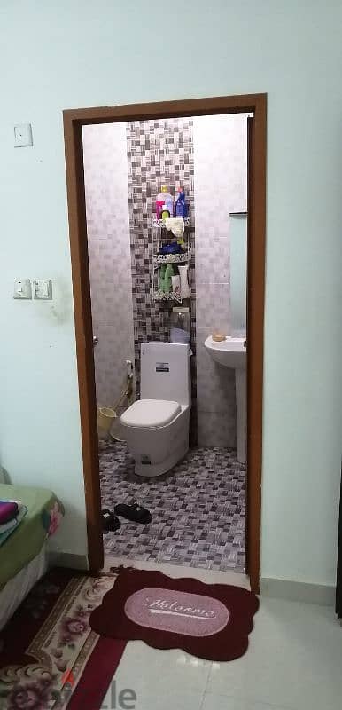 Sharing Room For Rent Al Khoud 6  80/- R0 1