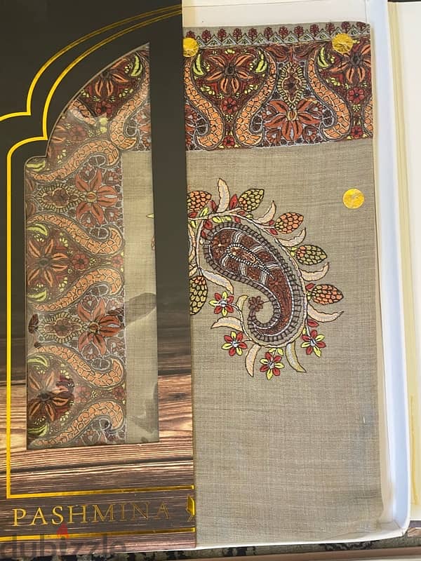 Pashmina Shawl per piece 40 riyal 100% Natural 3