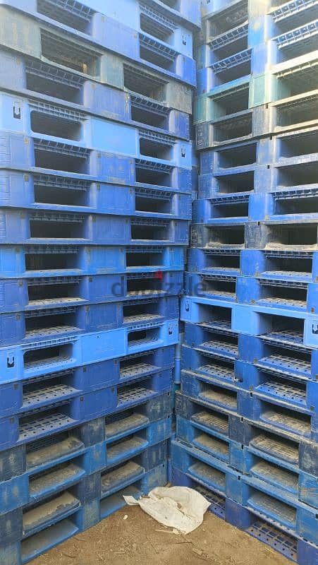 USED MEDIUM & HEAVY DUTY PALLETS 13