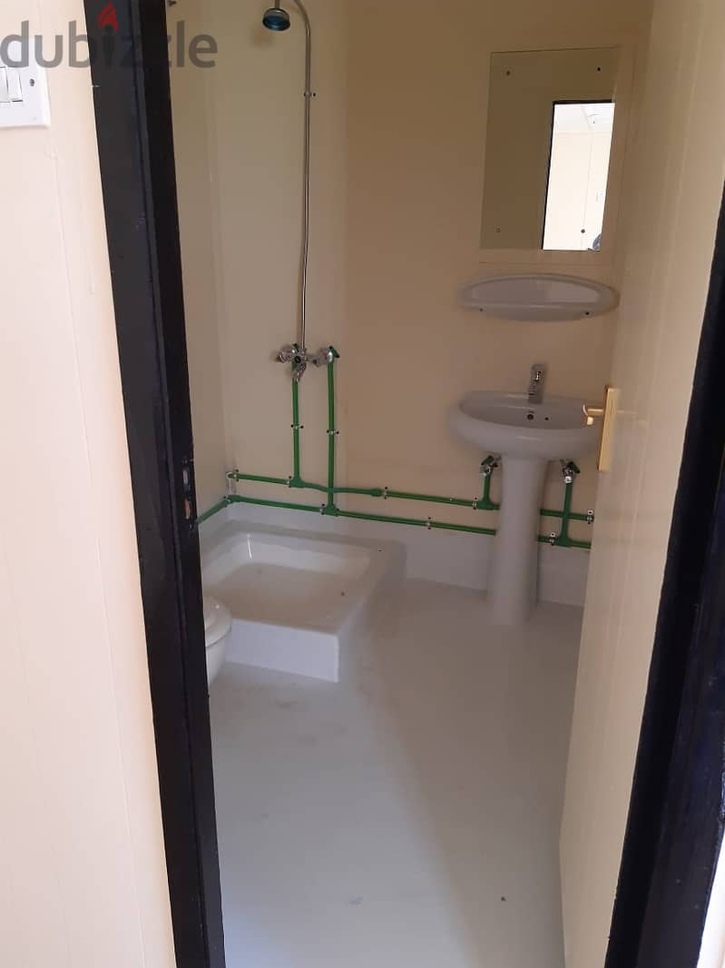 Refurbished plywood portacabin with 2 rooms and 2 toilets 2