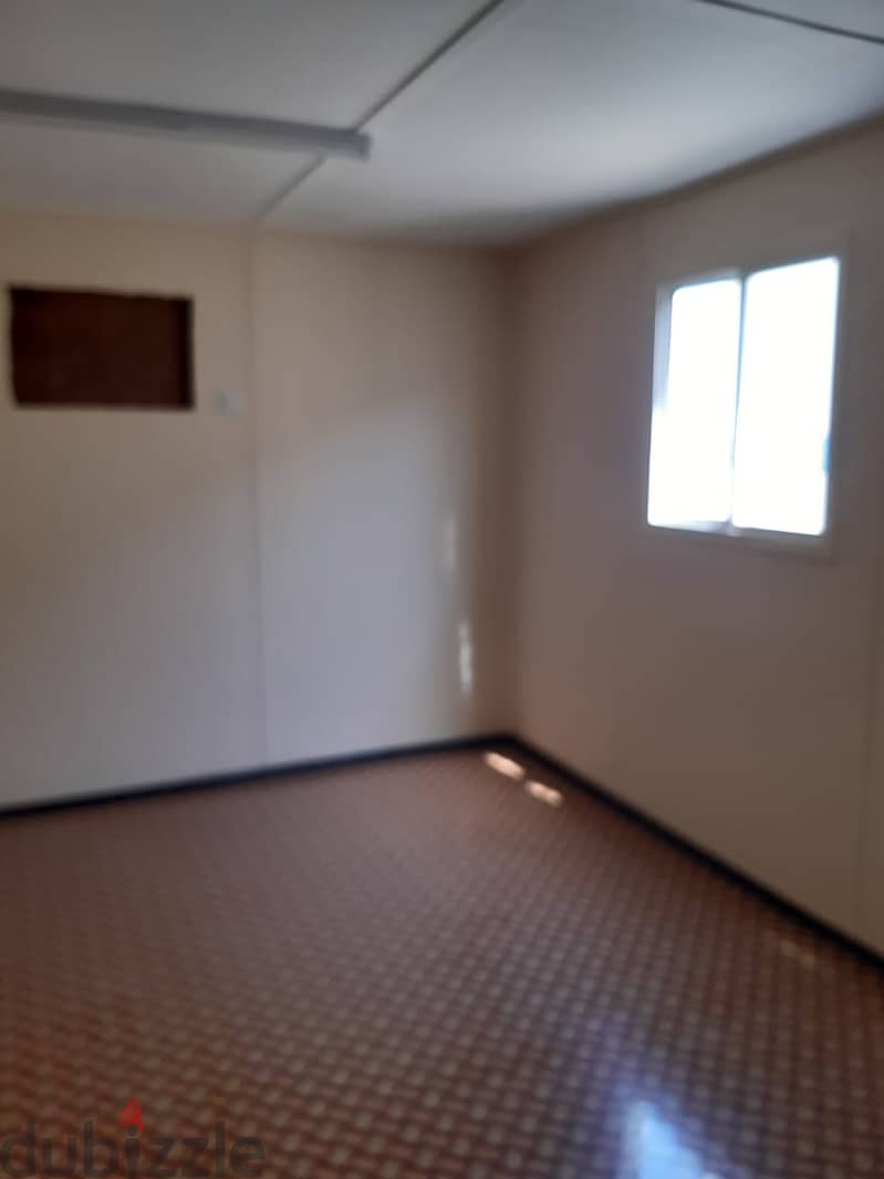 Refurbished plywood portacabin with 2 rooms and 2 toilets 8